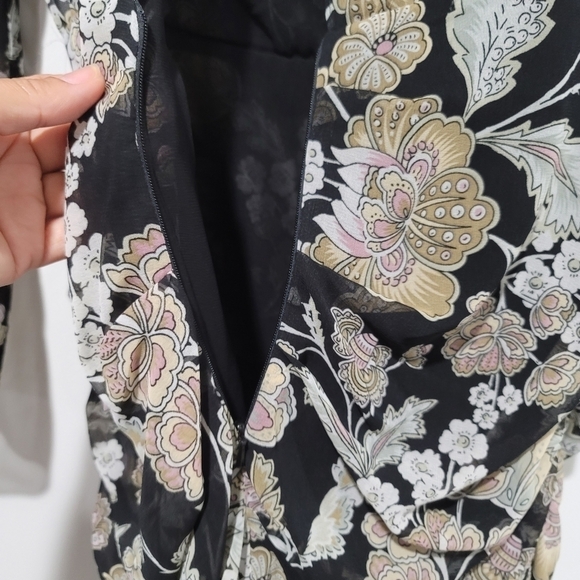 River Island Floral Print Twist Front Long Sleeves Mini Dress Size 12 - Picture 8 of 15